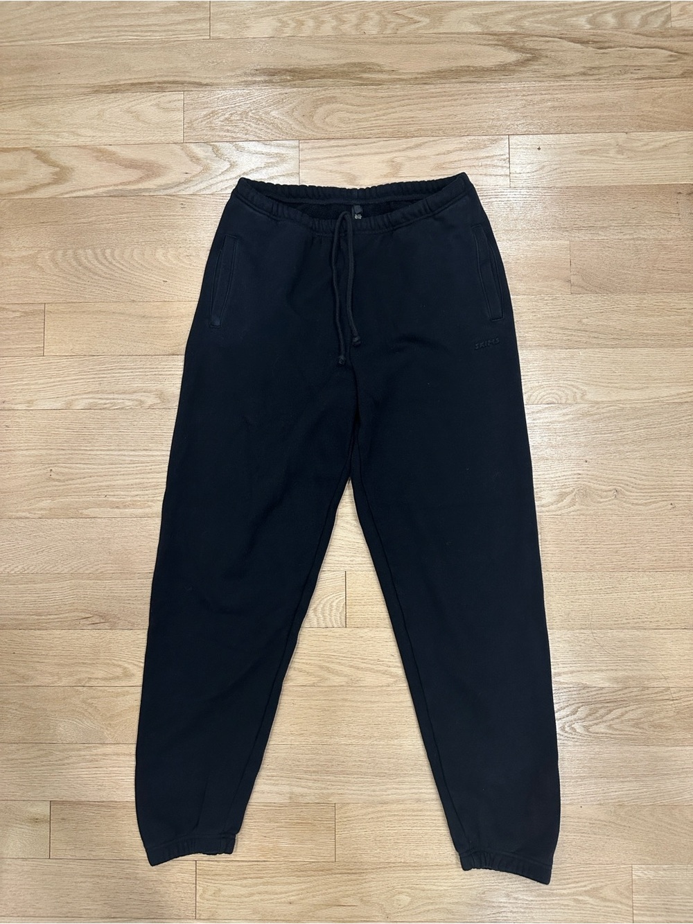 SKIMS Women’s Black Fleece Joggers